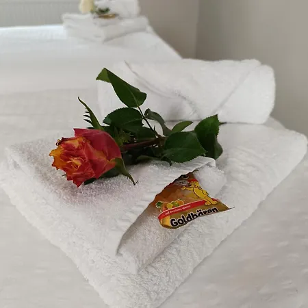 Haus Nemo - 5, Gemuetliches Mit Strandkorb, Strandnah 50 M * Heringsdorf