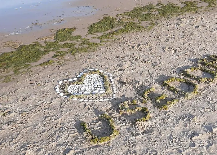 Haus Nemo - 5, Gemuetliches - Strandkorb, Strandnah 50 M Апартаменты Херингсдорф