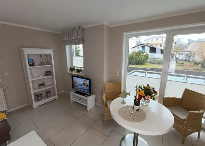 Haus Nemo - 5, Gemuetliches - Strandkorb, Strandnah 50 M * Херингсдорф